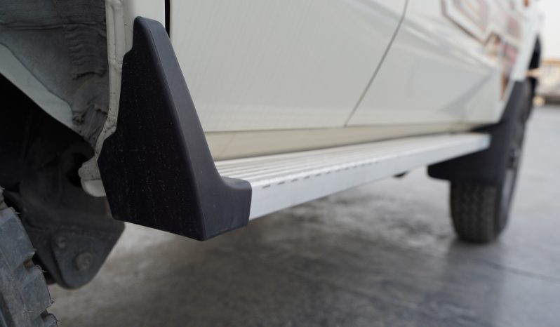 
								2024 TOYOTA LAND CRUISER 76 HARDTOP 5DOOR V8 4.5L full									