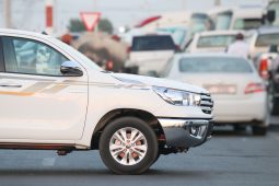 
										2025 TOYOTA HILUX SFX LN full									