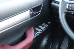 
										2025 TOYOTA HILUX SFX LN full									