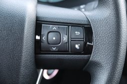 
										2025 TOYOTA HILUX SFX LN full									