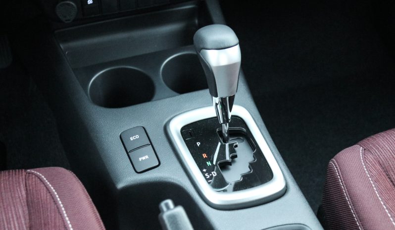 
								2025 TOYOTA HILUX SFX LN full									