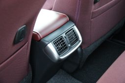 
										2025 TOYOTA HILUX SFX LN full									