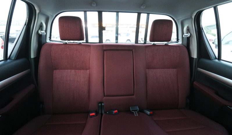 
								2025 TOYOTA HILUX SFX LN full									