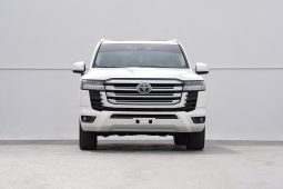 
										2024 Toyota Land Cruiser 300 GXR 3.5L Twin Turbo with Radar full									
