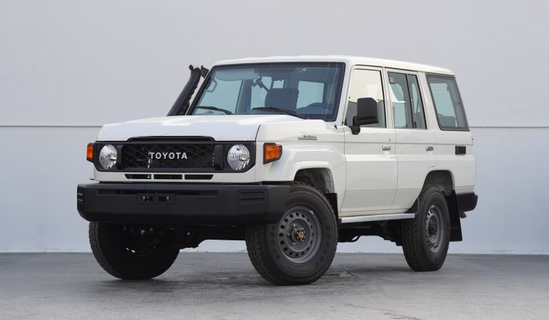 
								2024 Toyota Land Cruiser 76, 4.2L without Diff Lock full									