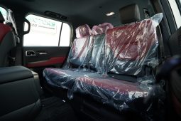 
										Land Cruiser VXR 3.5L full									