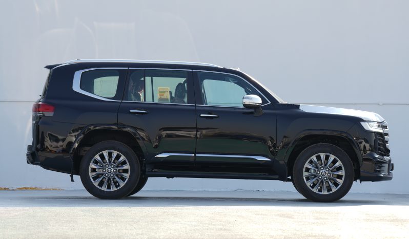 
								Land Cruiser VXR 3.5L full									