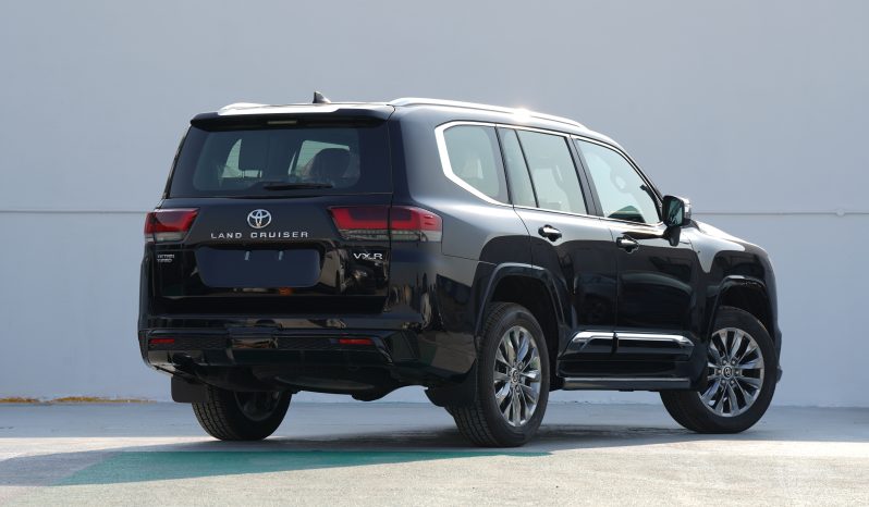 
								Land Cruiser VXR 3.5L full									
