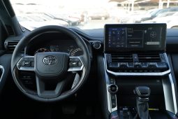 
										Land Cruiser VXR 3.5L full									