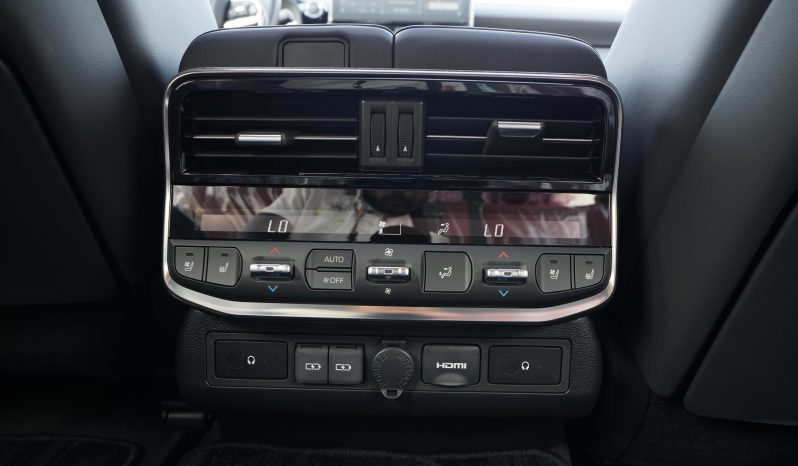 
								Land Cruiser VXR 3.5L full									